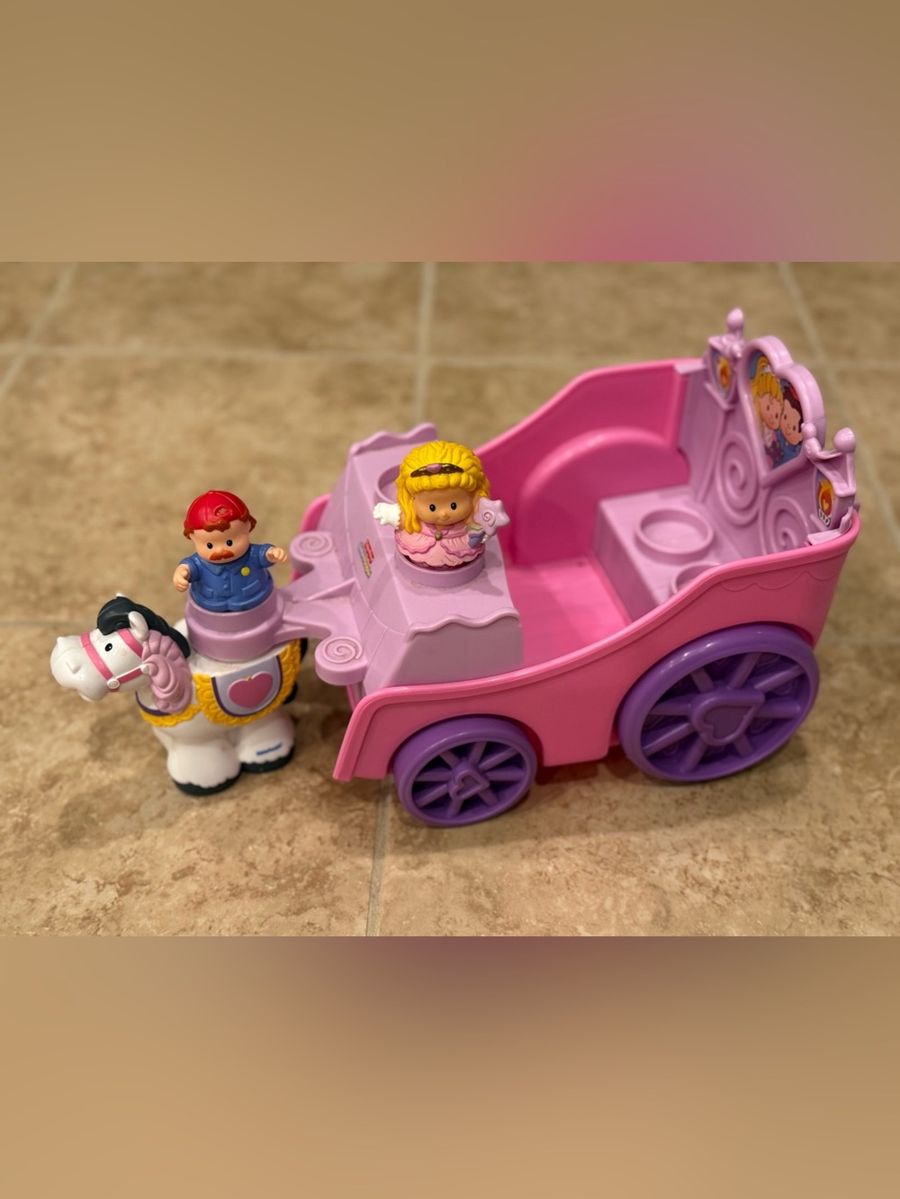 little people royal wedding carriage with 2 little people